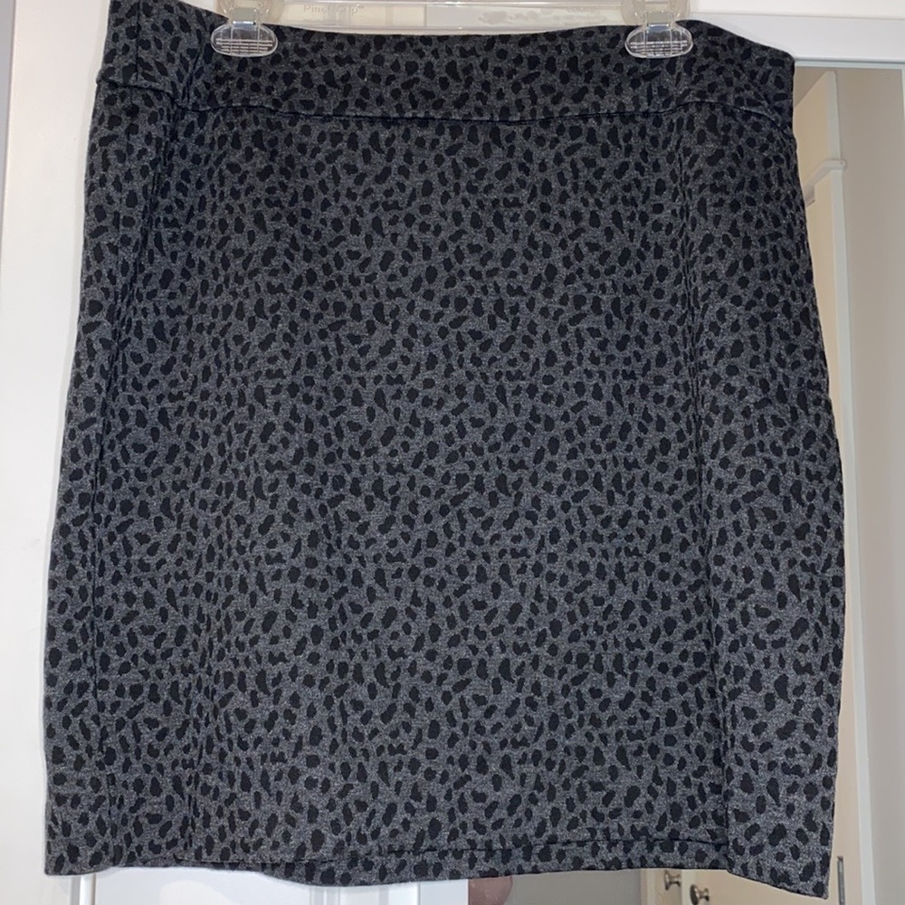 Used Cheetah print Halogen skirt